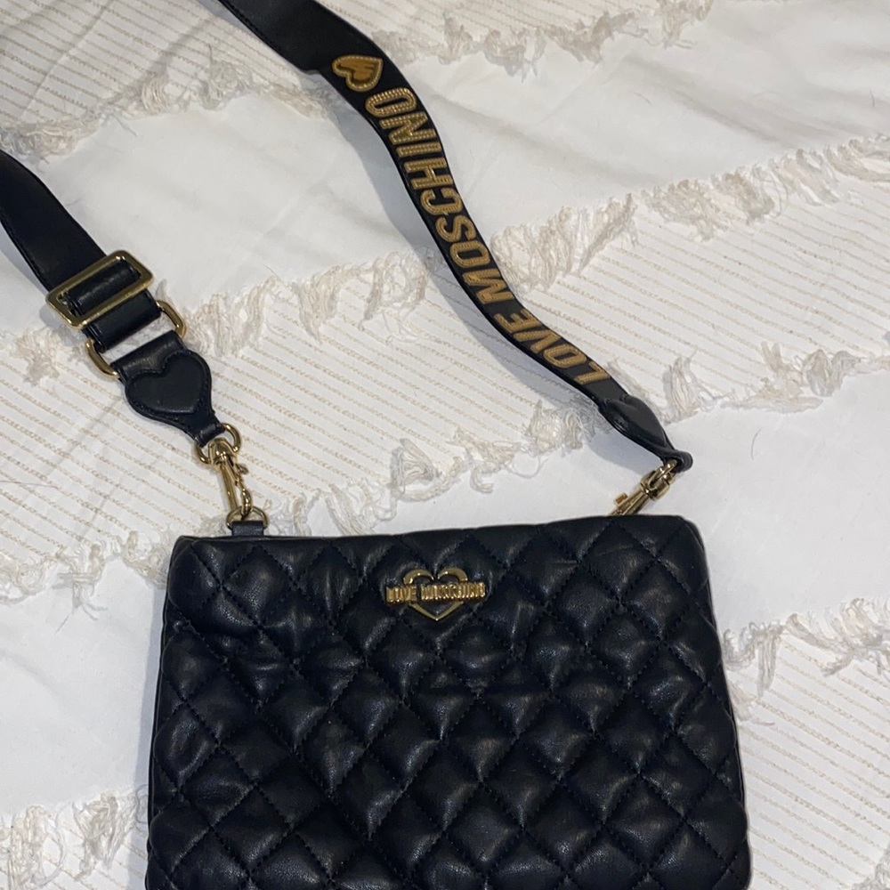 Love moschino bag